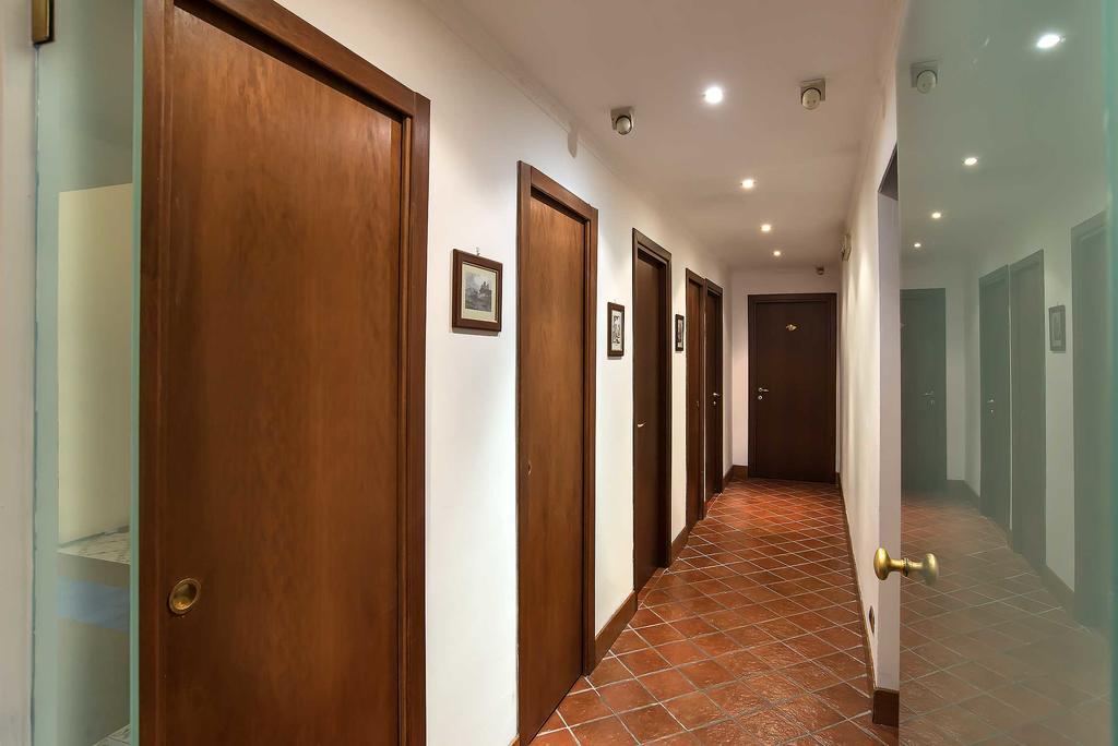 Hotel Caracciolo Rome Exterior photo