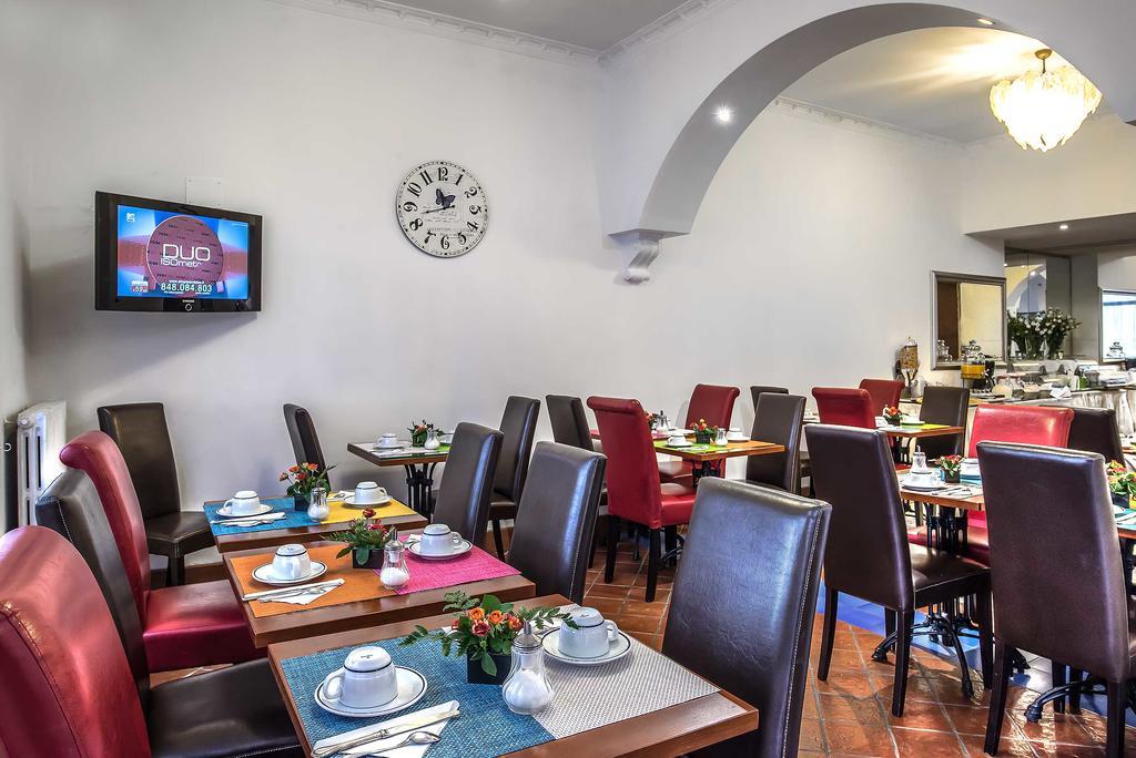 Hotel Caracciolo Rome Exterior photo